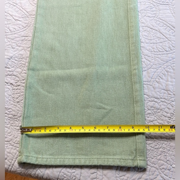 Cider Womens Green Wide Leg Cargo Jeans NWT Size Medium - Picture 9 of 11